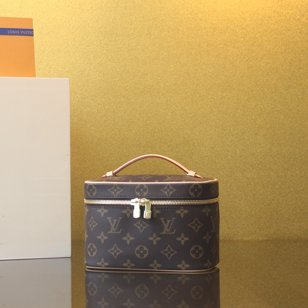 루이비통 니스 미니 모노그램 M44495