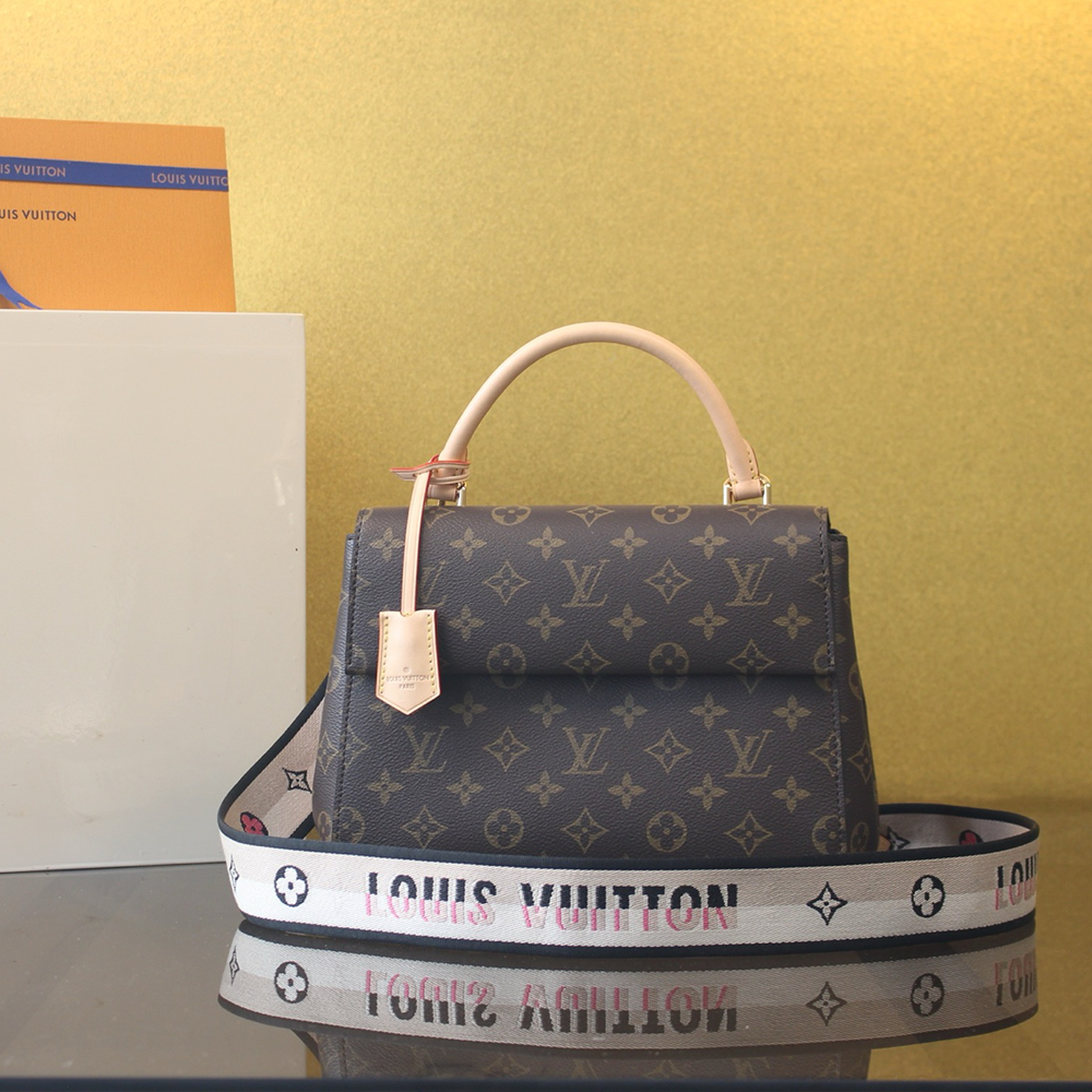루이비통 클루니 BB 토트백 모노그램 M46372