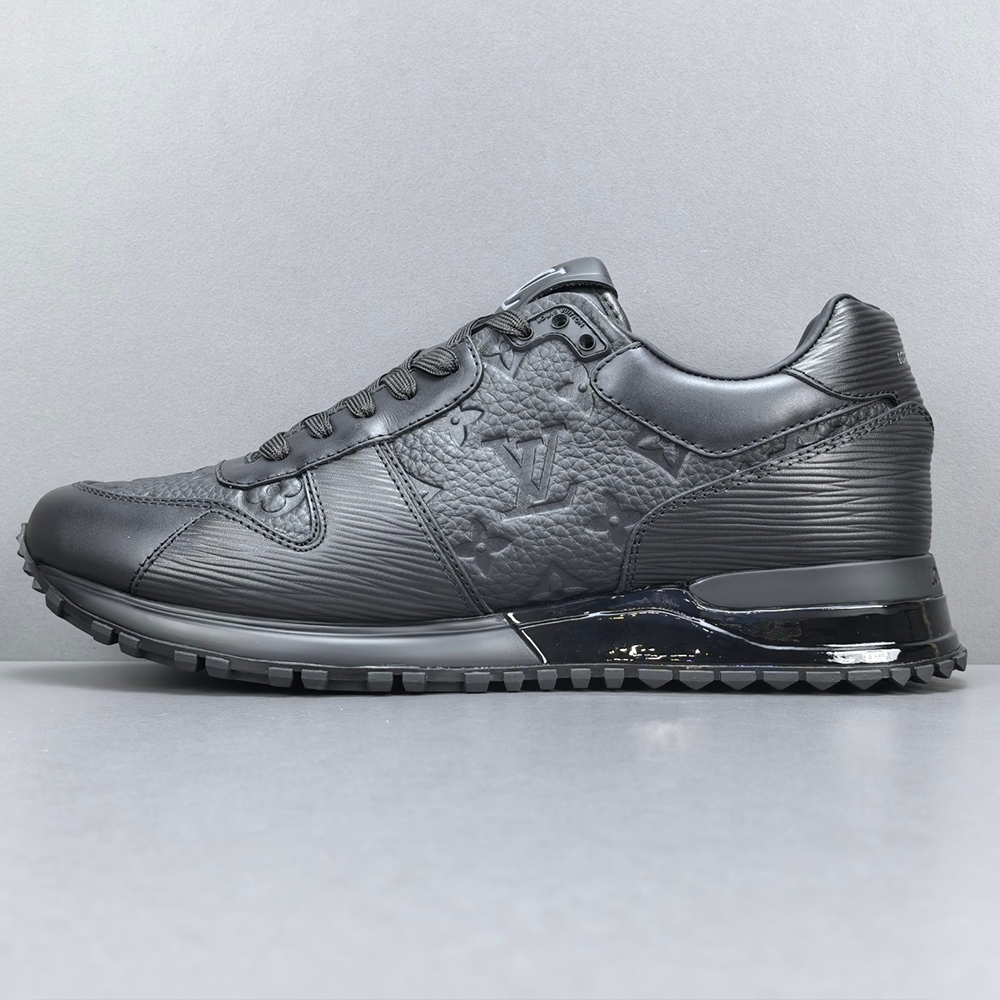 루이비통 런 어웨이 스니커즈 블랙