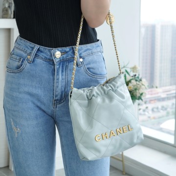 팬더샵 샤넬 23S 뉴 22백 미니 헤이즈 블루