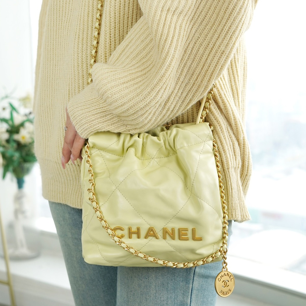 팬더샵 샤넬 23S 뉴 22백 미니 치크 옐로우