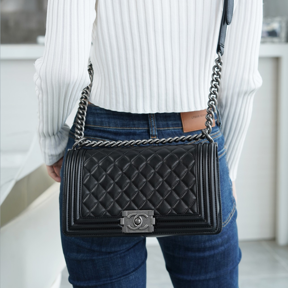 팬더샵 샤넬 보이 플랩 백 블랙 미디움 은장