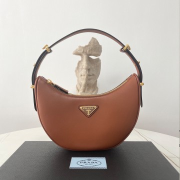 프라다 아르케 가죽 숄더백 1BC194