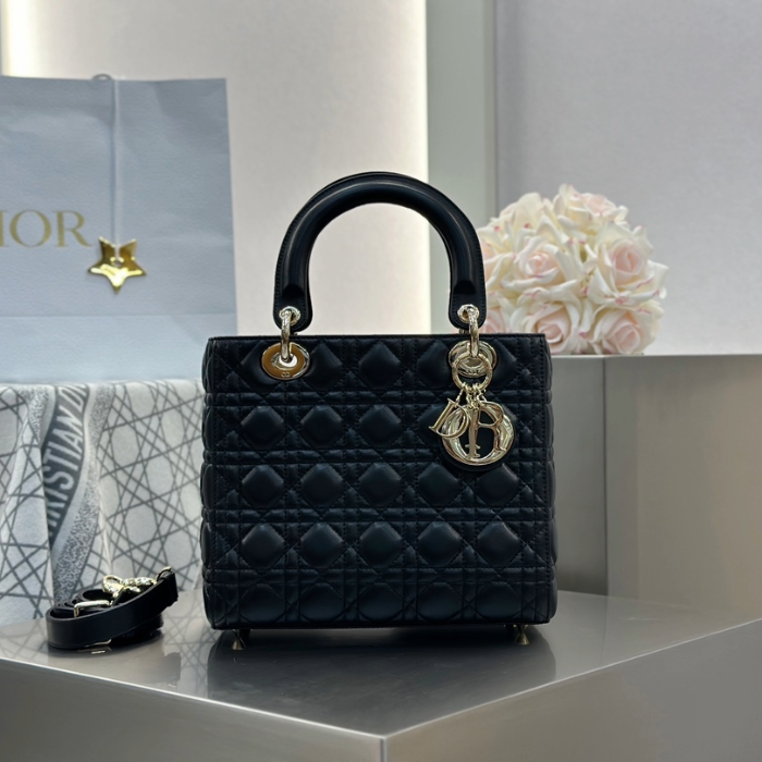 디올 미디엄 레이디백 까나쥬 블랙