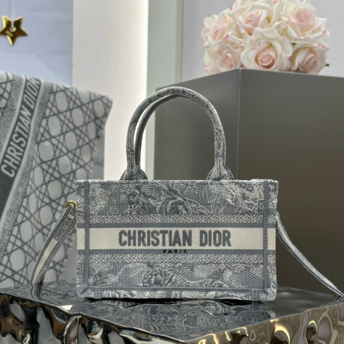 디올 미니 북 토트백 그레이 트왈 드 주이 자수