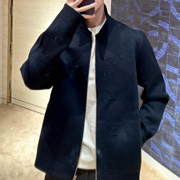 루이비통 엠보스드 테크니컬 울 블루종