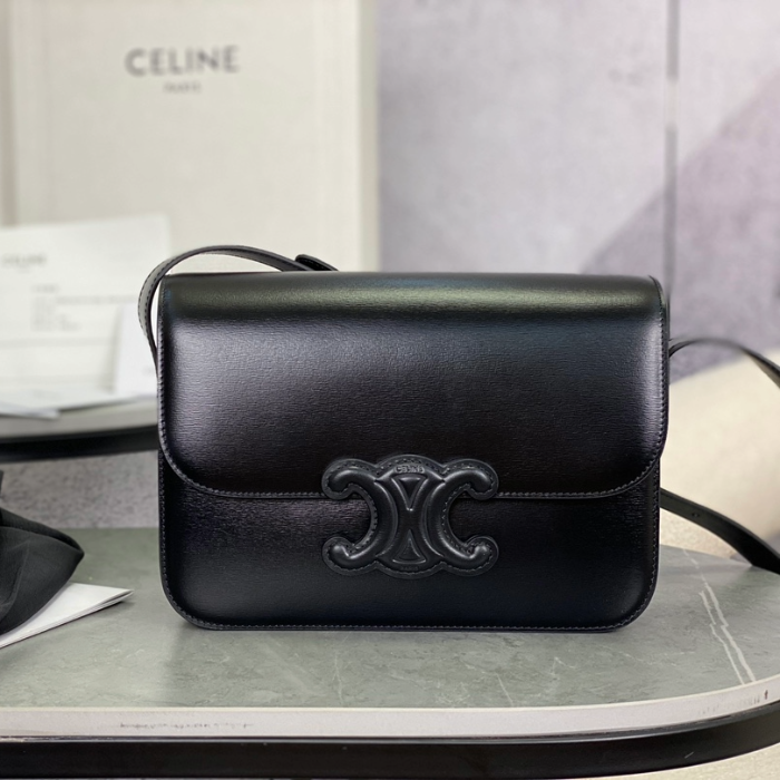 셀린느 트리오페 캔버스 박스 숄더백 미디엄 블랙 199223