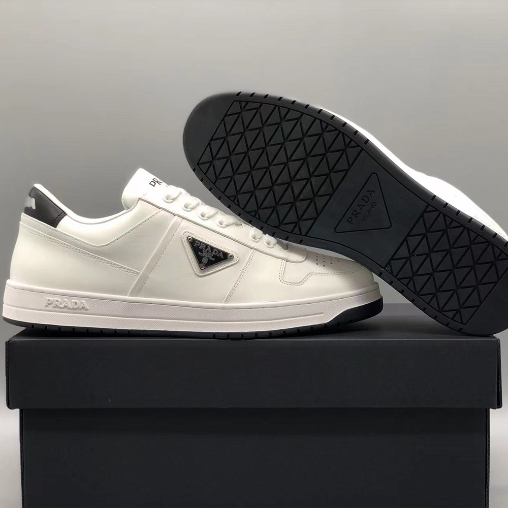 프라다 다운타운 레더 스니커즈 화이트