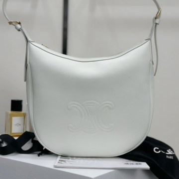 셀린느 엘로이즈 숄더 호보 백 퀴르 114713