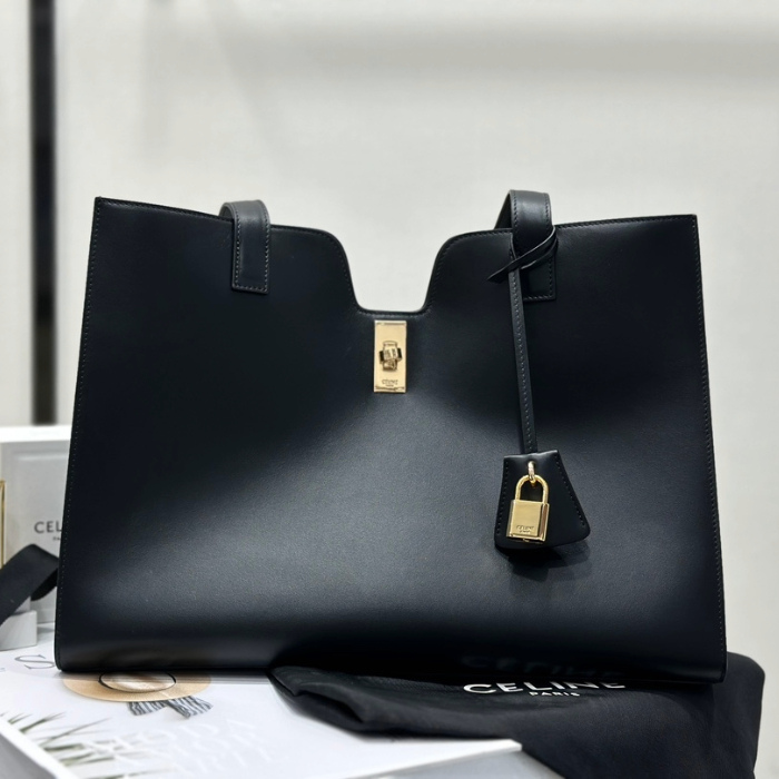 셀린느 카바스 16 숄더백 블랙 112583