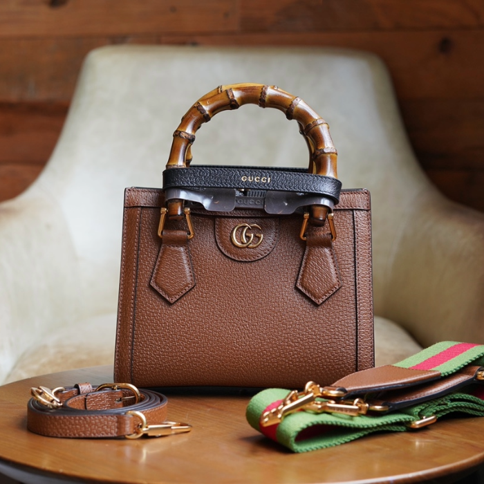 구찌 다이애나 미니 토트백 뀌르