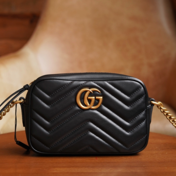 구찌 GG 마몽 마틀라세 미니백 블랙