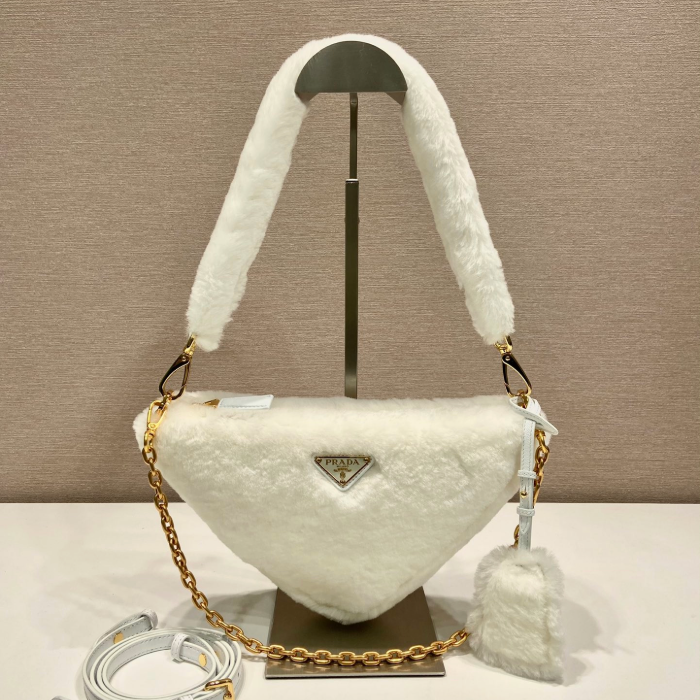 프라다 시어링 트라이앵글 숄더백 화이트
