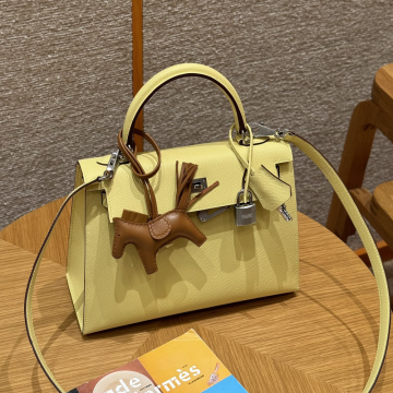 올수공 에르메스 켈리 25 1Z/Jaune Poussin 엡송 가죽 실버 하드웨어