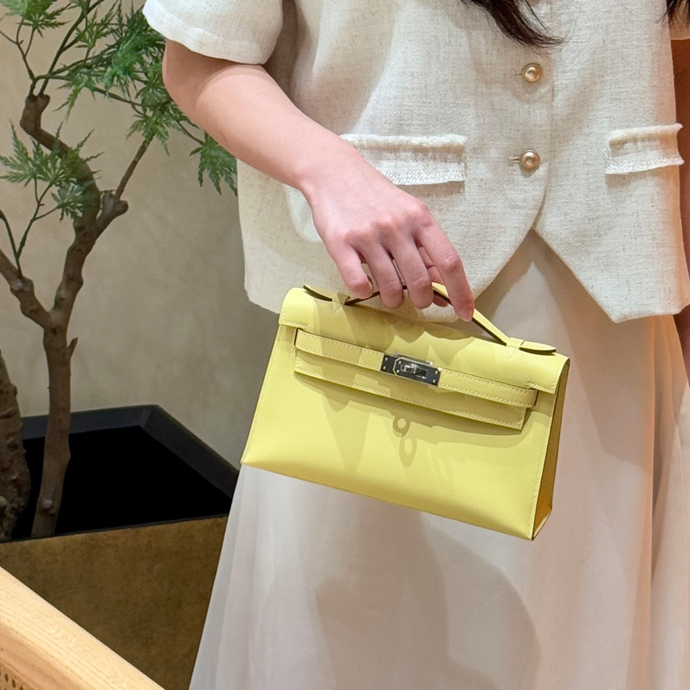 올수공 에르메스 미니 켈리 포쉐트 1Z/Jaune Poussin 스위프트 가죽 실버 하드웨어