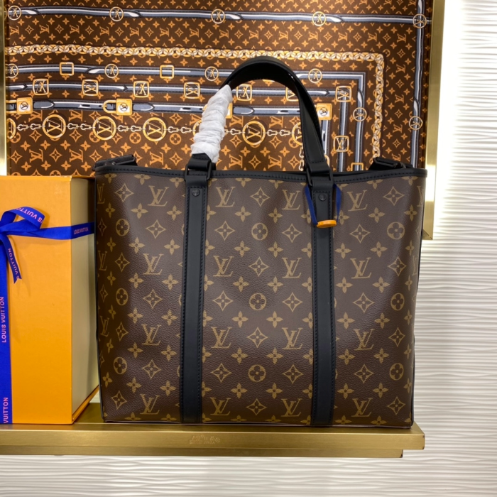 루이비통 위켄드 토트백