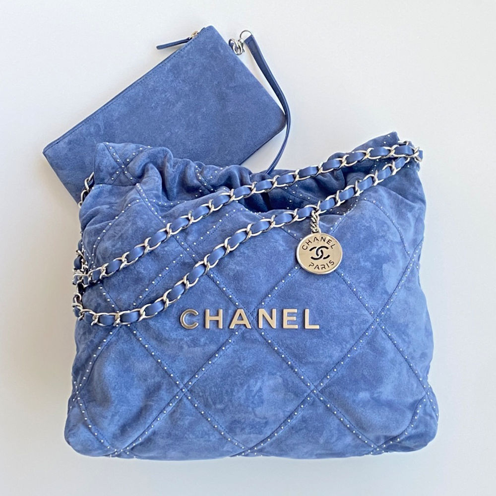 샤넬 22백 스몰 데님 스웨이드 은장