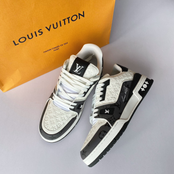 루이비통 LV 트레이너 스니커즈 화이트 & 블랙