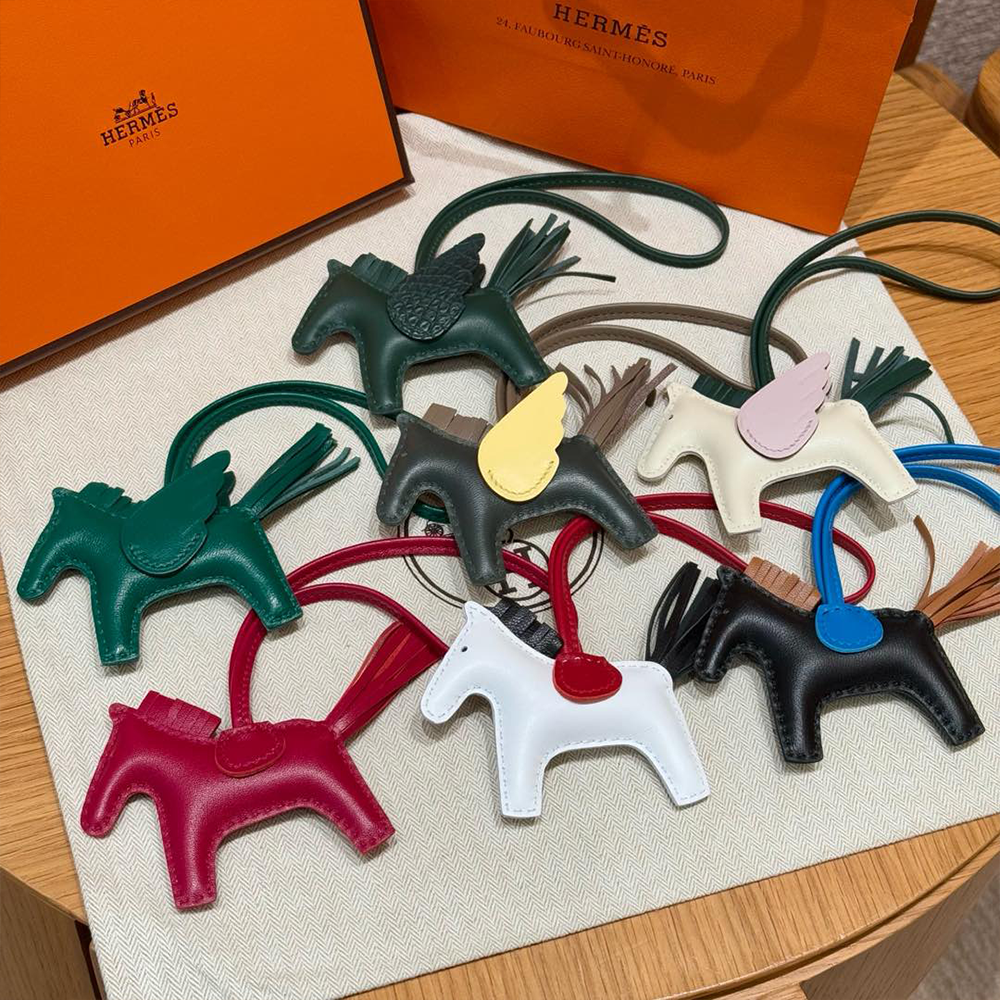 올수공 에르메스 키링 로데오 페가수스 크레 PM 백참 가방 장식 H083010CACX