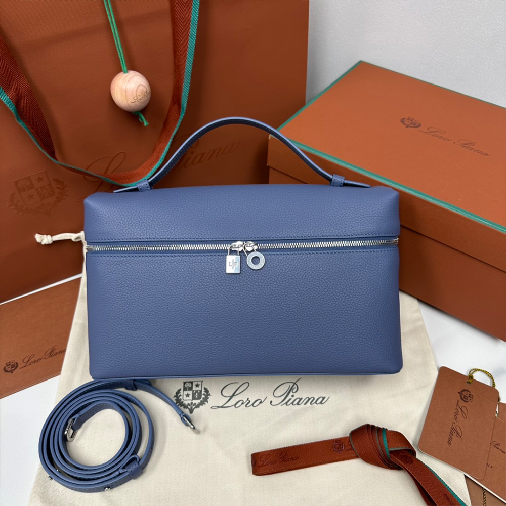 로로피아나 선데이 모닝 스무드 카프스킨 엑스트라 백 인디고 블루 L27