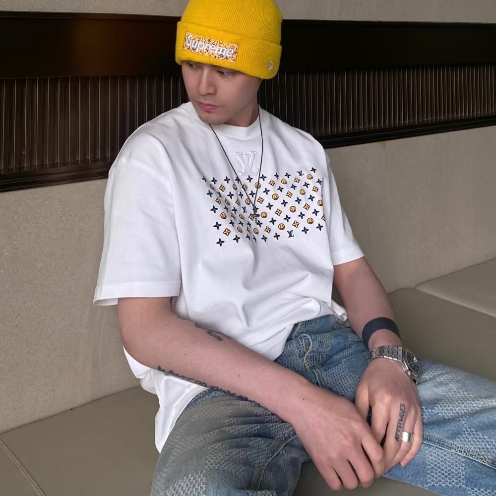 루이비통 x CPFM 스마일리 페이스 반팔 티셔츠