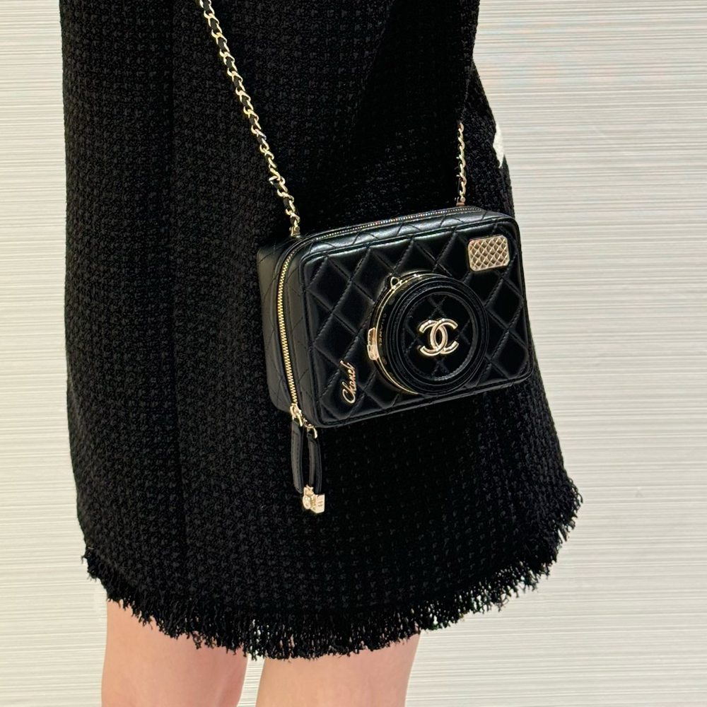 샤넬 카메라백 램스킨 & 골드 메탈 블랙