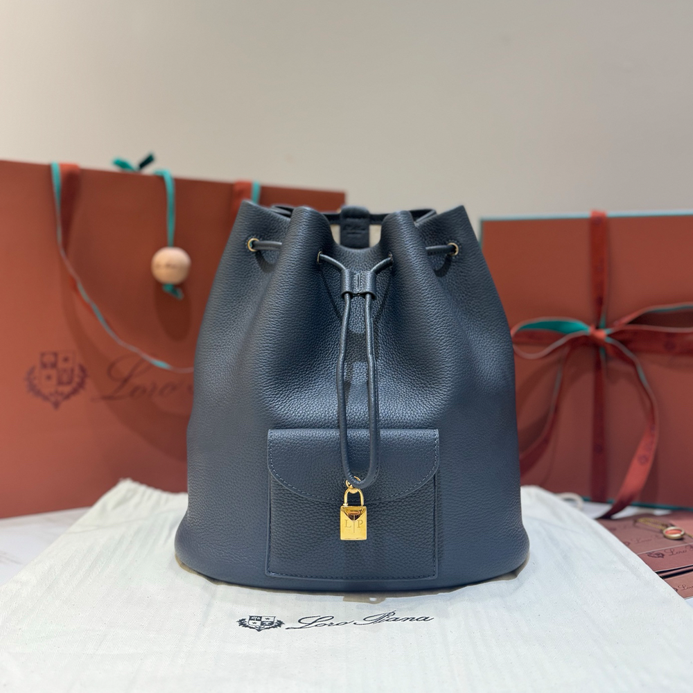 로로피아나 엑스트라 드로스트링 백팩 L27 네이비 금장