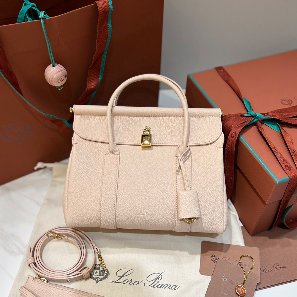 로로피아나 룸 백 L25 크림드 허니/선 골드