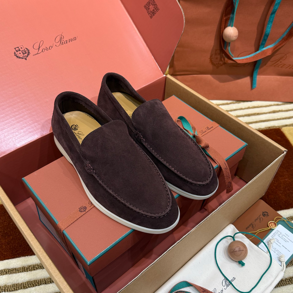 로로피아나 스웨이드 썸머 워크 로퍼 블랙체리