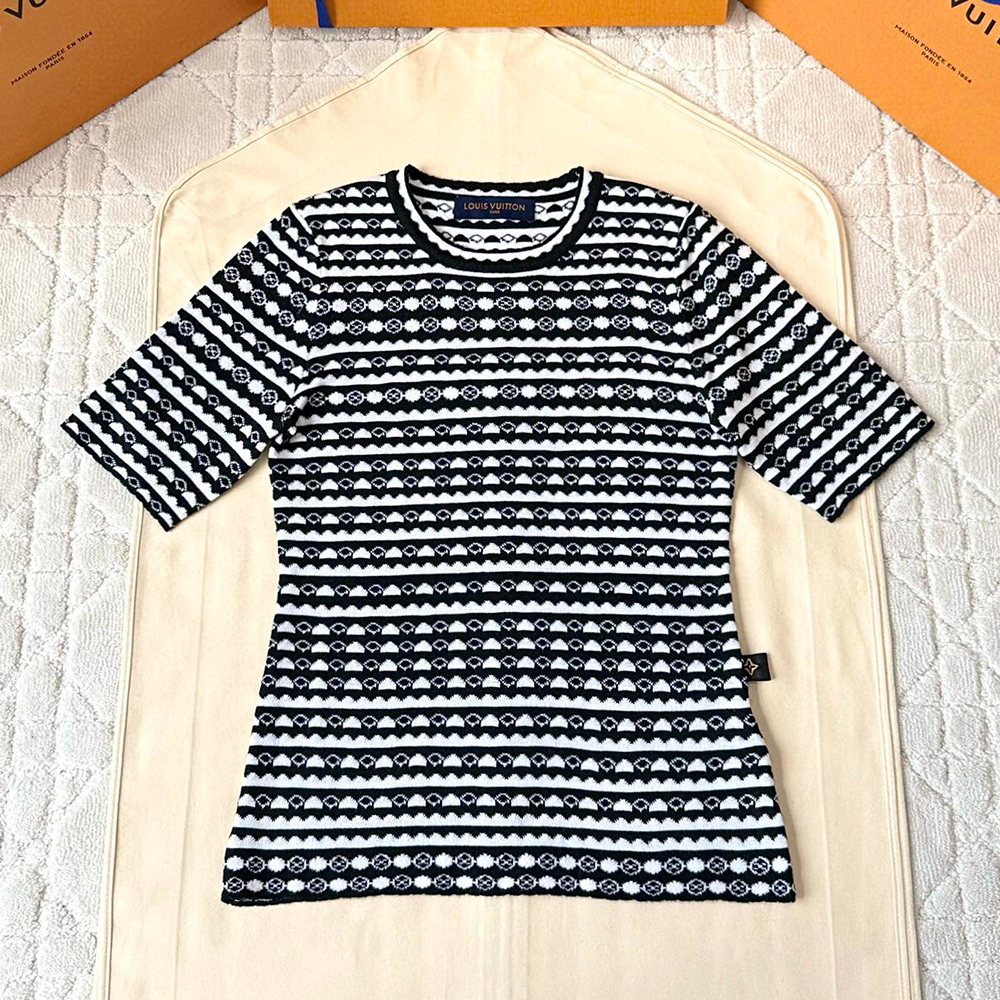 루이비통 스캘럽 스트라이프 반팔