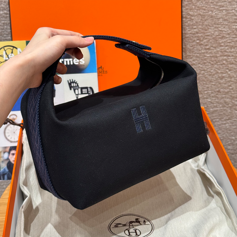 올수공 에르메스 브리드 어 브랙 파우치 GM noir & Blue nuit 코튼 실버 하드웨어